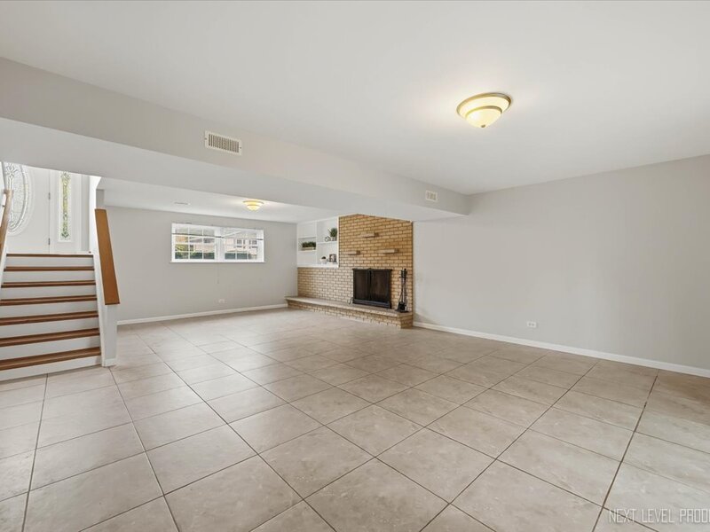 427 Chopin Court Schaumburg IL 60193