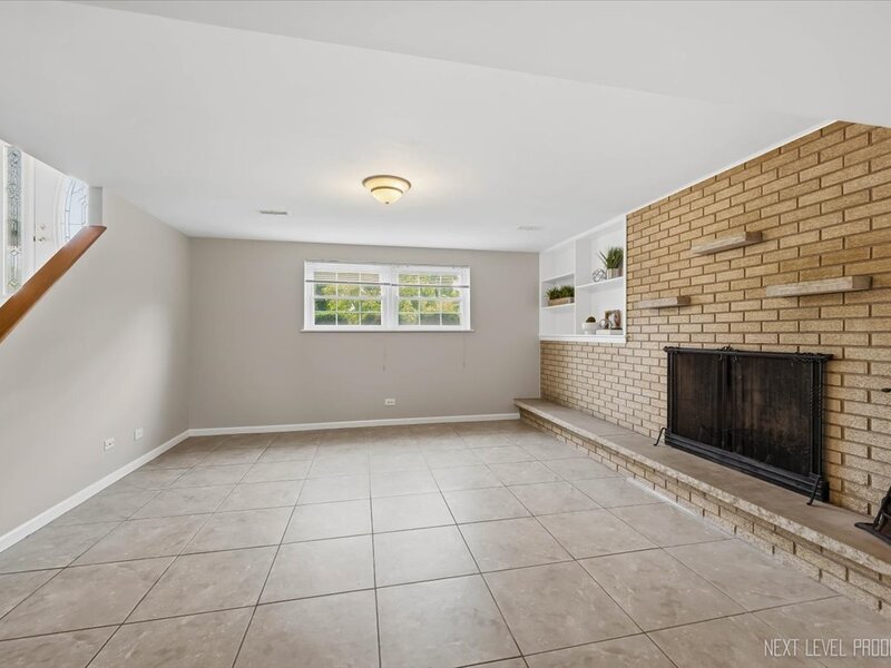 427 Chopin Court Schaumburg IL 60193