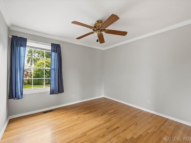427 Chopin Court Schaumburg IL 60193
