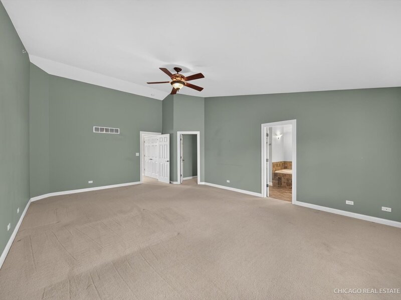 790 Parkview Court Glen Ellyn IL 60137