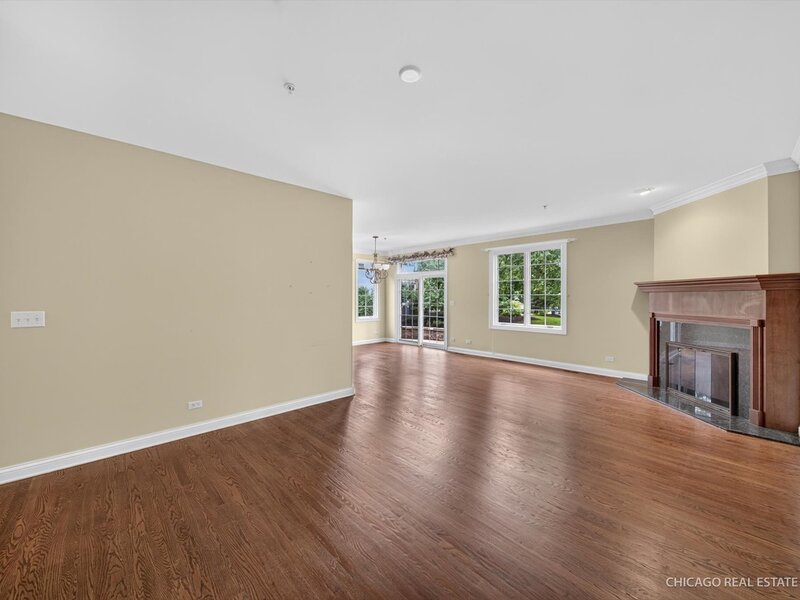 790 Parkview Court Glen Ellyn IL 60137