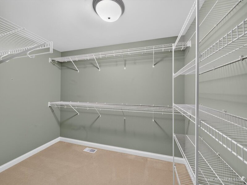 790 Parkview Court Glen Ellyn IL 60137