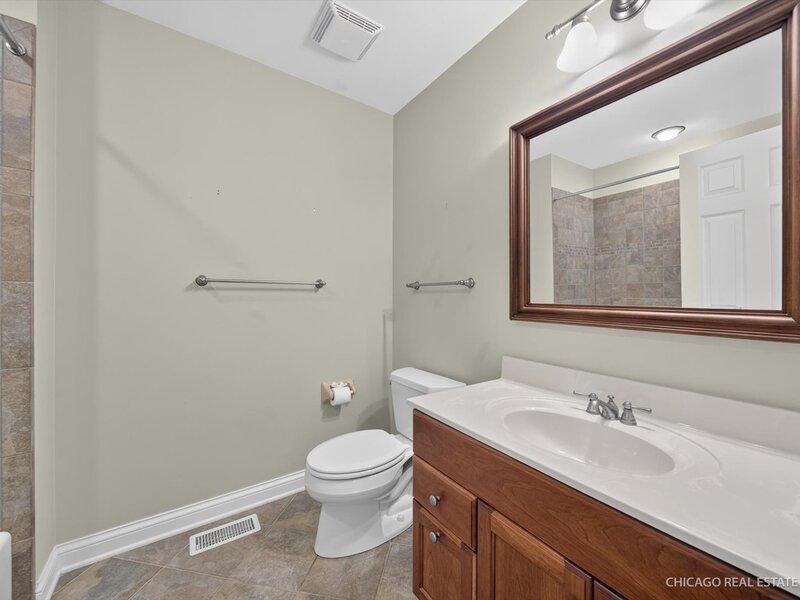 790 Parkview Court Glen Ellyn IL 60137
