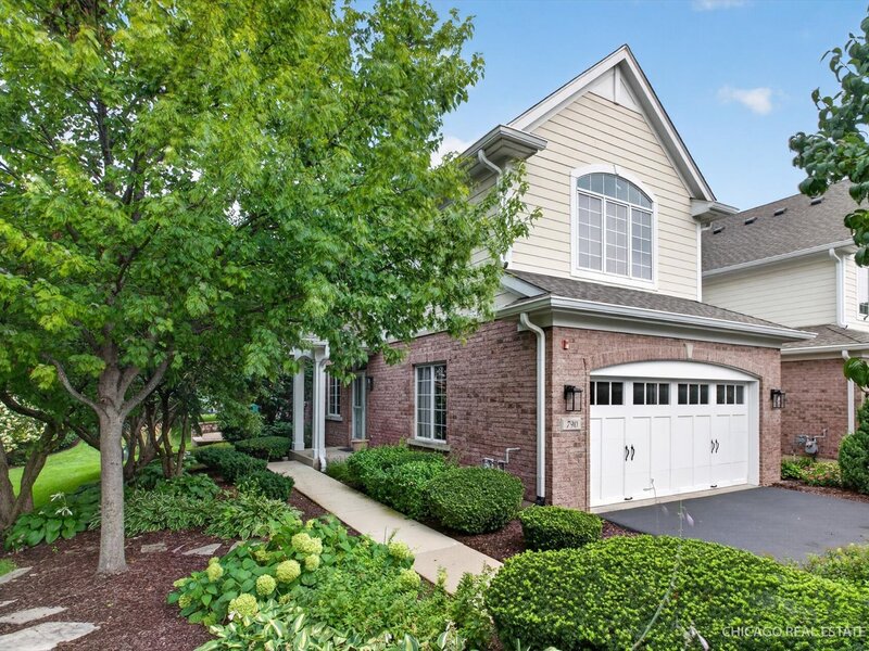 790 Parkview Court Glen Ellyn IL 60137