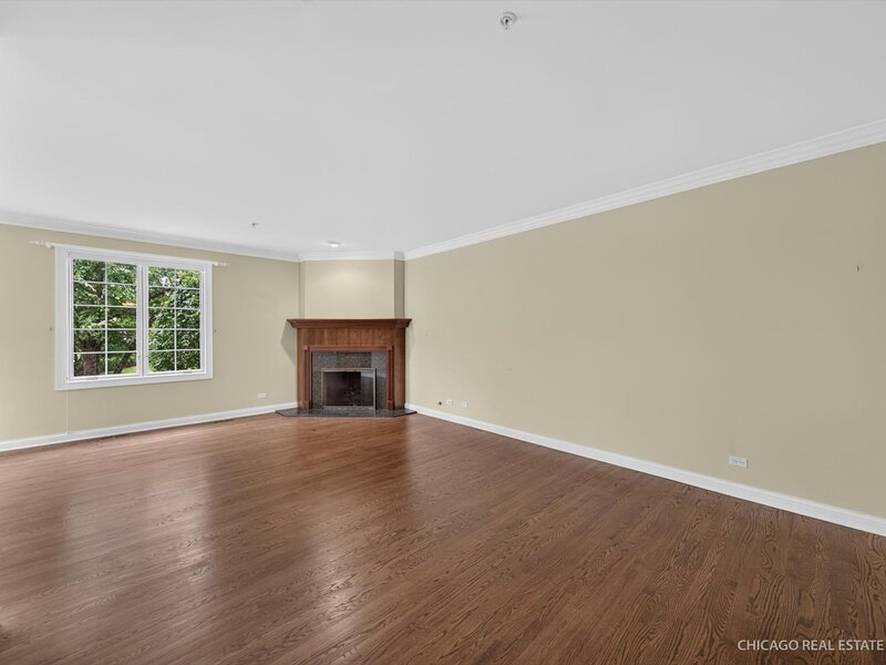 790 Parkview Court Glen Ellyn IL 60137
