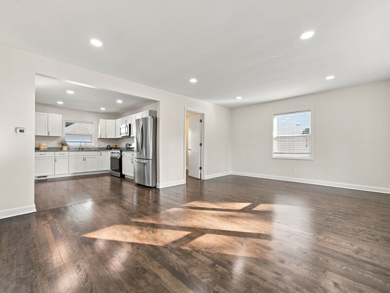236 Ingleside Avenue Aurora IL 60506