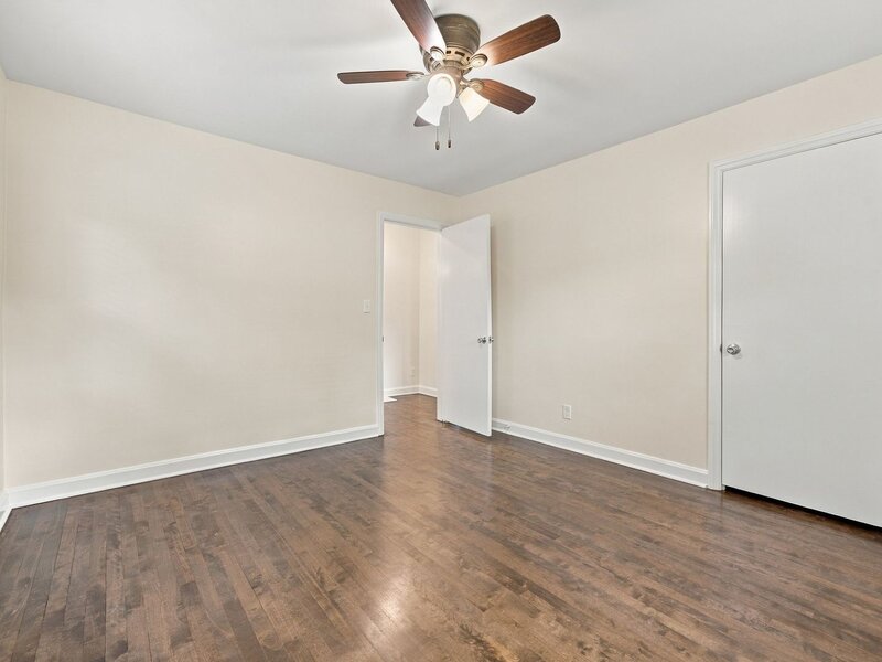 236 Ingleside Avenue Aurora IL 60506