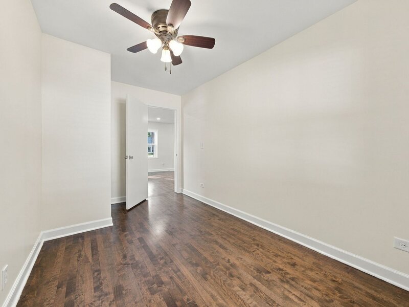 236 Ingleside Avenue Aurora IL 60506