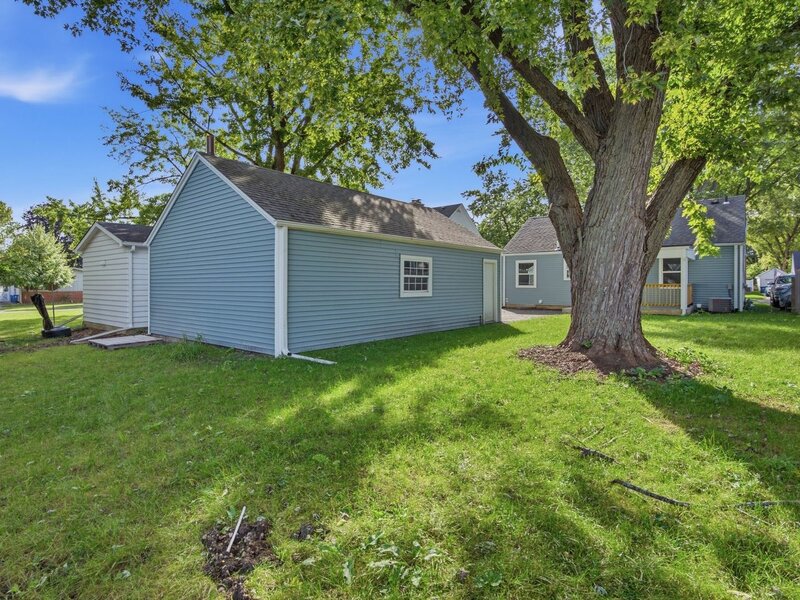 236 Ingleside Avenue Aurora IL 60506