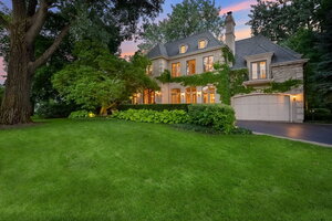 Photo of 887 Crescent Boulevard Glen Ellyn IL 60137