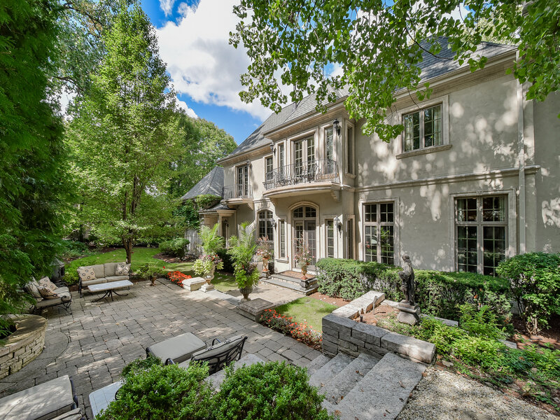 887 Crescent Boulevard Glen Ellyn IL 60137