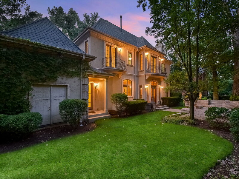 887 Crescent Boulevard Glen Ellyn IL 60137