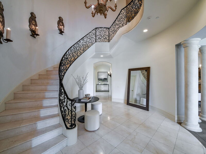 887 Crescent Boulevard Glen Ellyn IL 60137