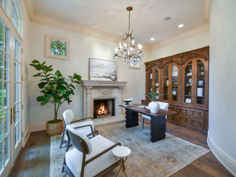 887 Crescent Boulevard Glen Ellyn IL 60137