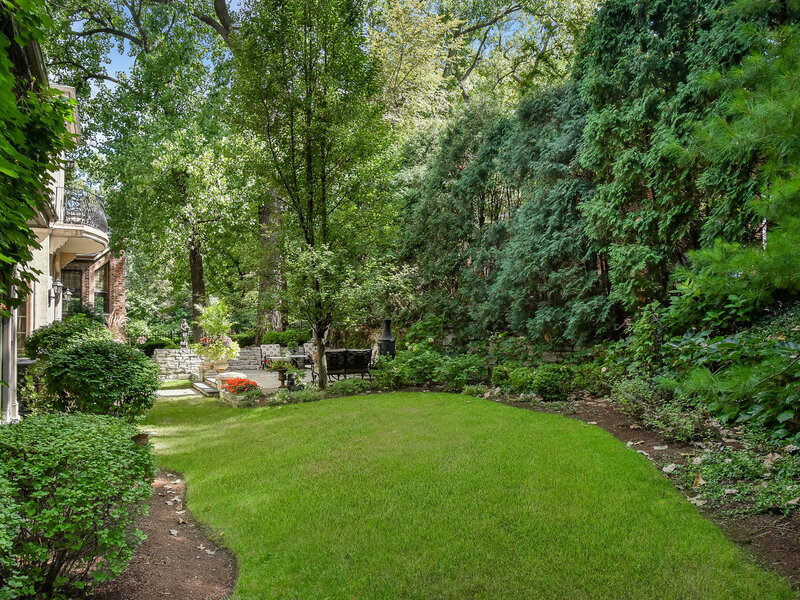 887 Crescent Boulevard Glen Ellyn IL 60137