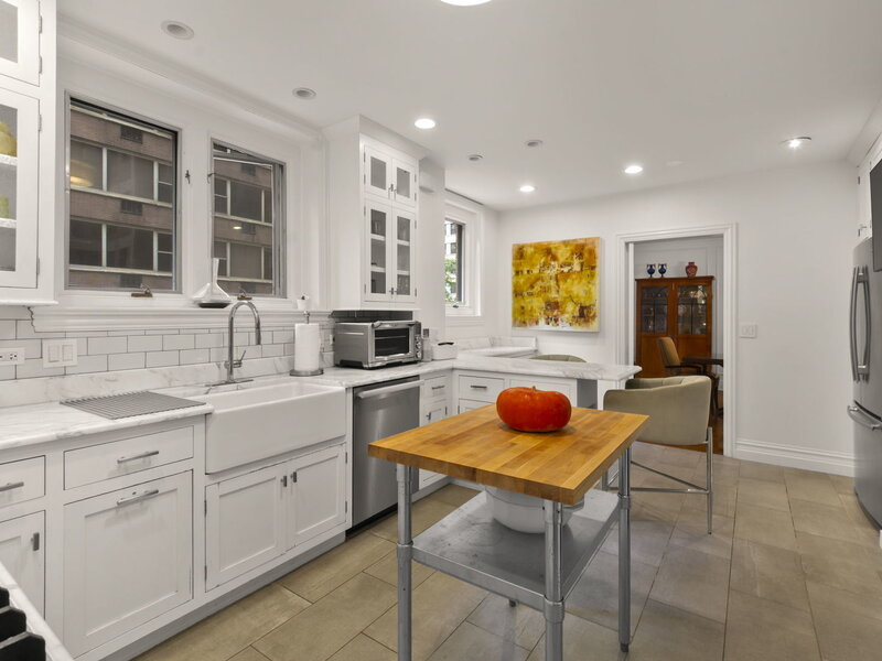 222 E Chestnut Street Chicago IL 60611