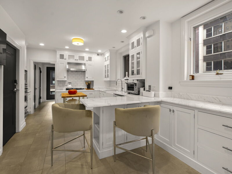 222 E Chestnut Street Chicago IL 60611