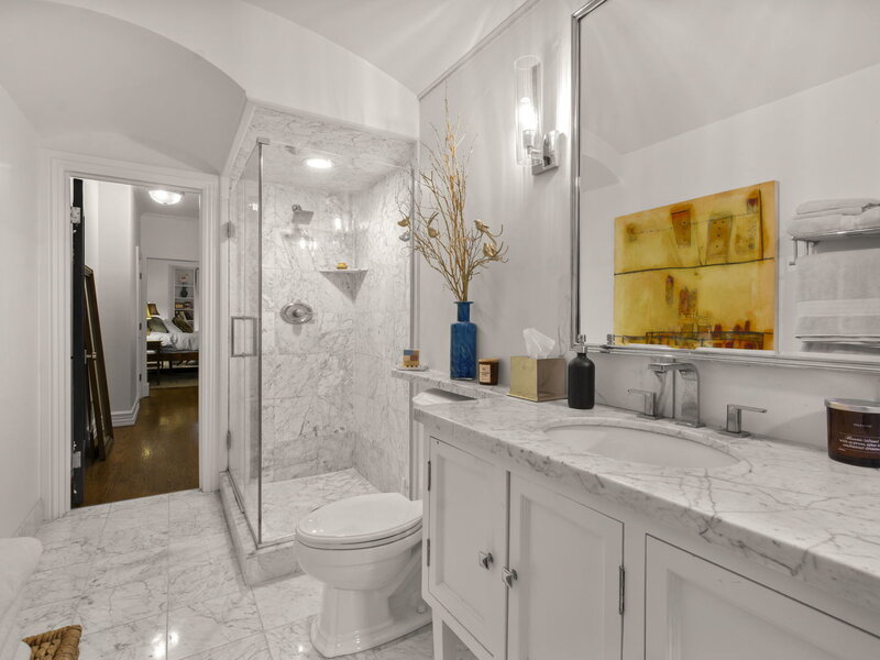 222 E Chestnut Street Chicago IL 60611