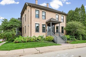 Photo of 203 Dundee Avenue Barrington IL 60010