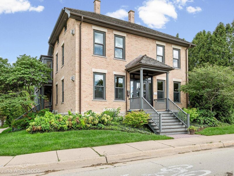 203 Dundee Avenue Barrington IL 60010