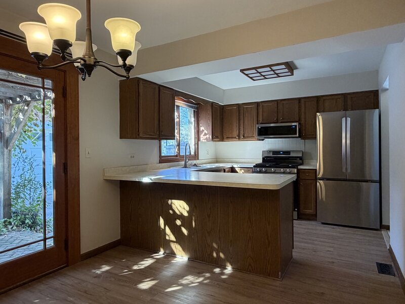 1 Newton Avenue Glen Ellyn IL 60137