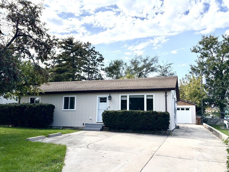 1 Newton Avenue Glen Ellyn IL 60137