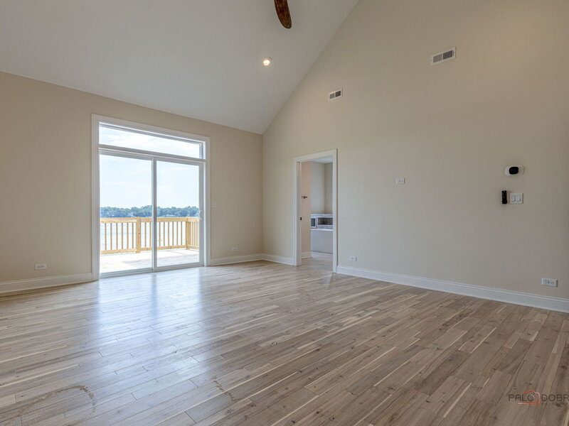 809 Lakeview Drive Round Lake IL 60073