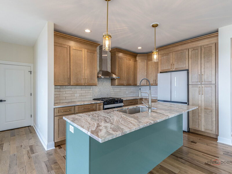 809 Lakeview Drive Round Lake IL 60073