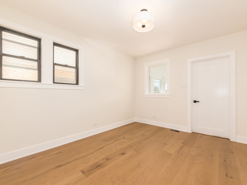 6417 N Oxford Avenue Chicago IL 60631
