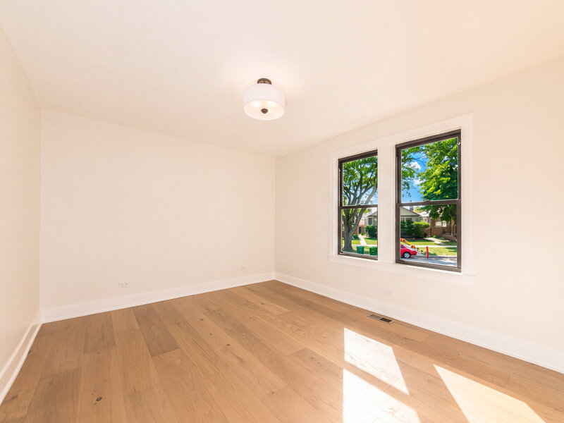 6417 N Oxford Avenue Chicago IL 60631