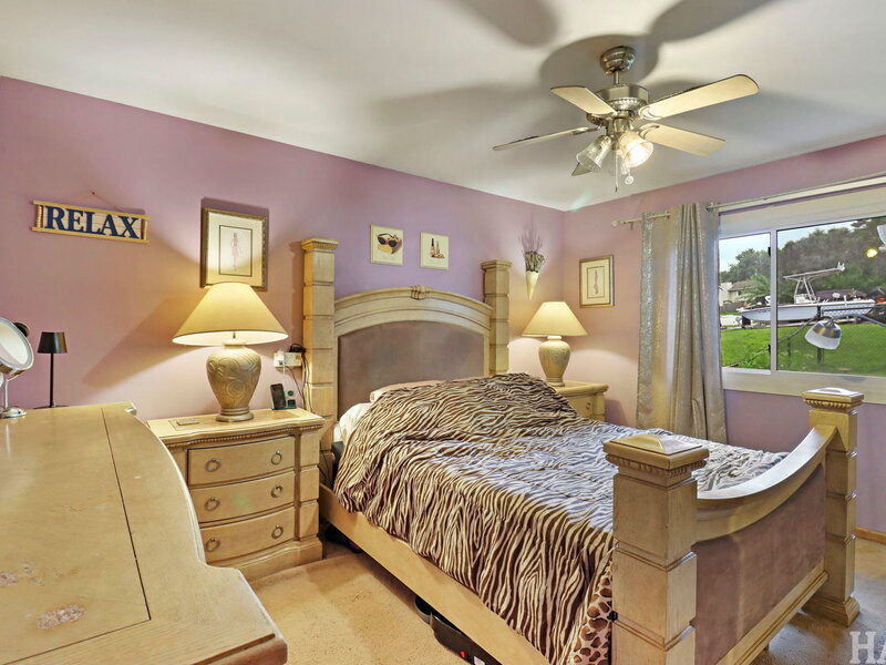 214 Augusta Drive Mchenry IL 60050