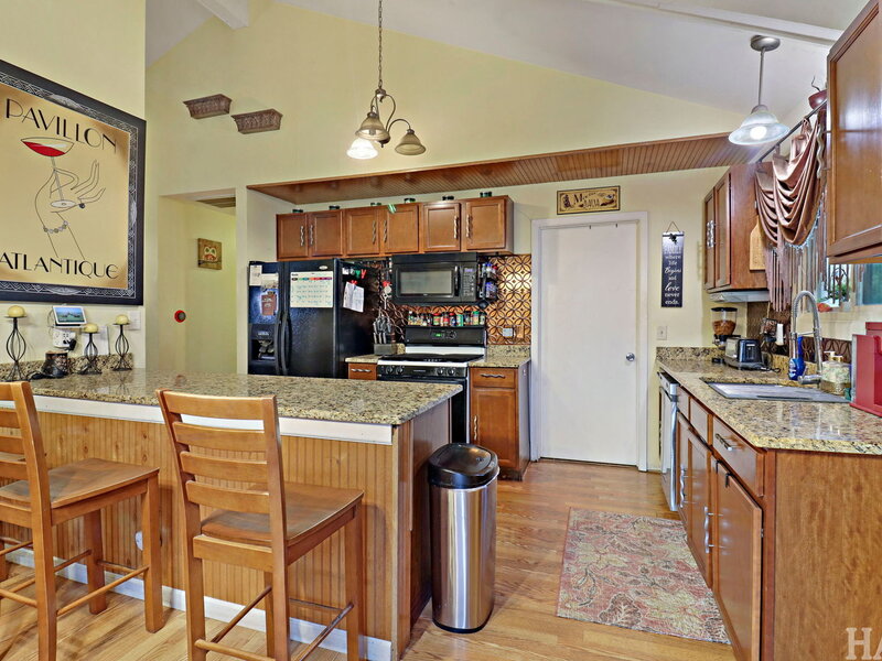 214 Augusta Drive Mchenry IL 60050