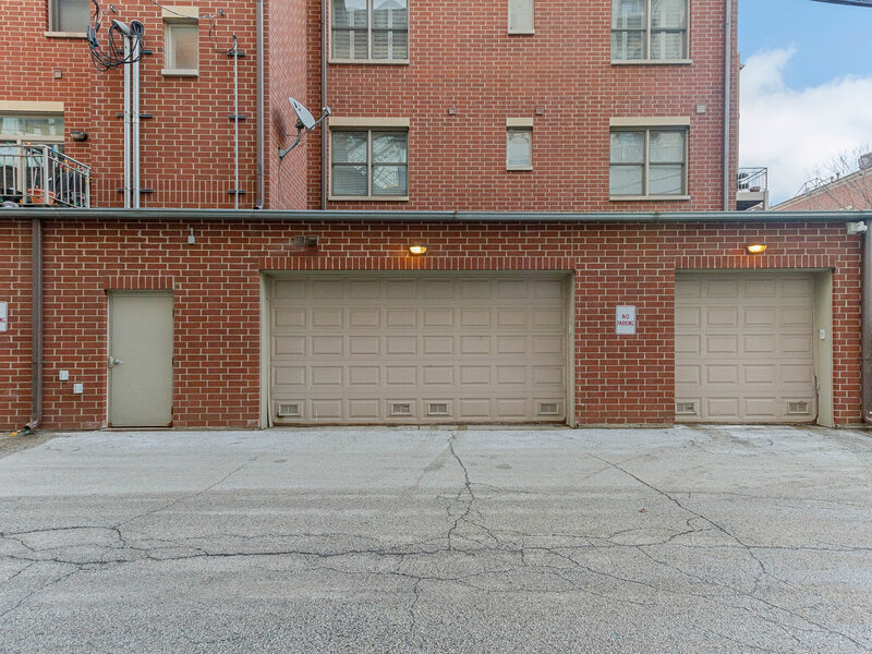 1942 S Prairie Street Chicago IL 60616