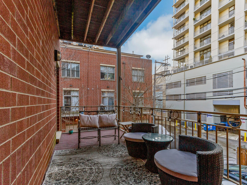 1942 S Prairie Street Chicago IL 60616