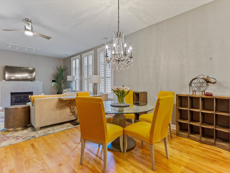 1942 S Prairie Street Chicago IL 60616