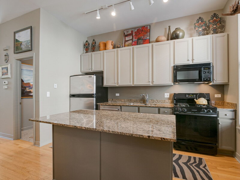 155 Whistler Road Highland Park IL 60035