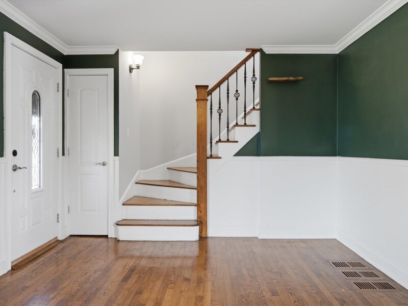 3321 W 83rd Place Chicago IL 60652