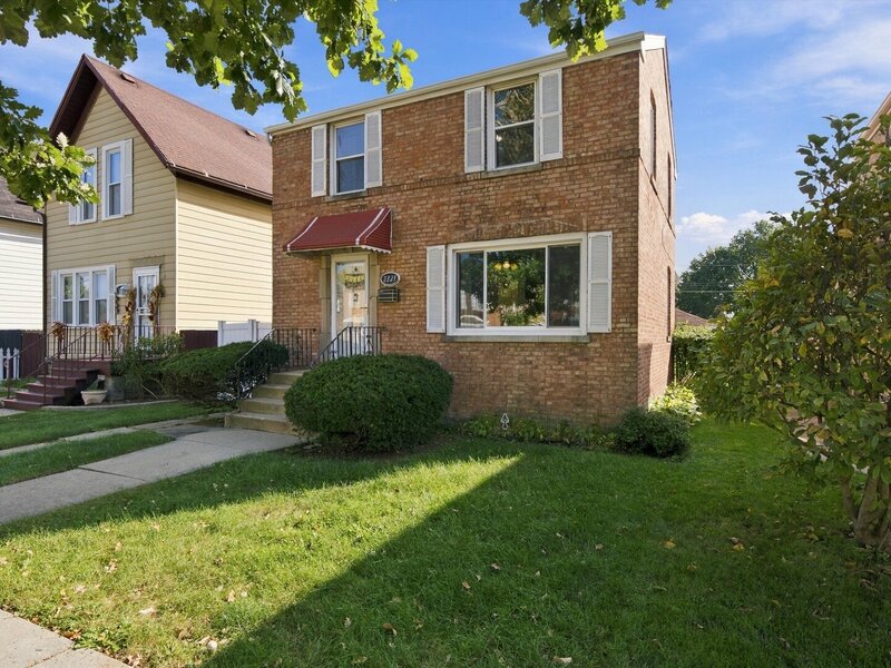 3321 W 83rd Place Chicago IL 60652