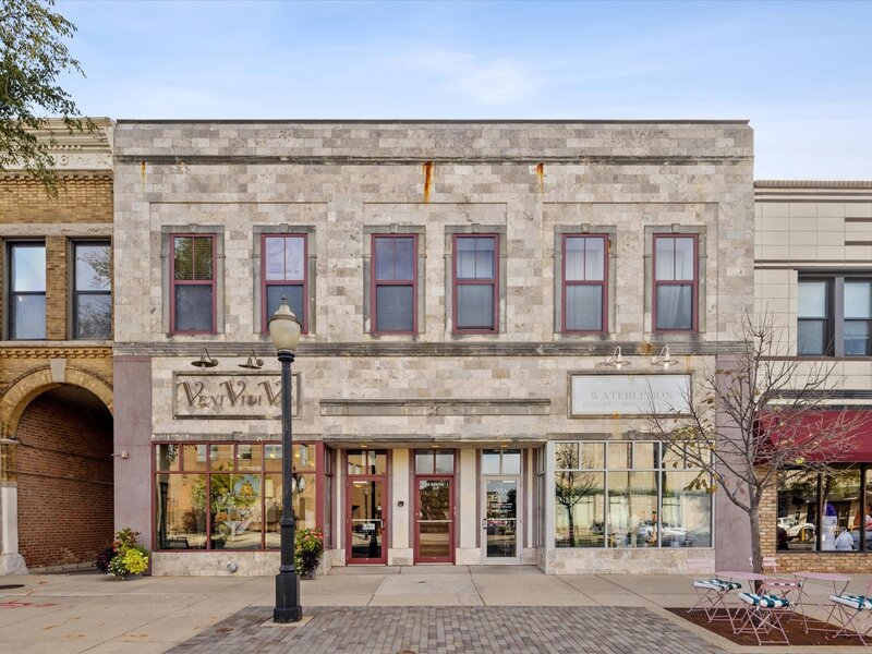 25 S La Grange Road La Grange IL 60525
