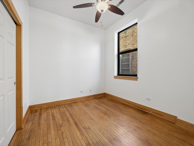 25 S La Grange Road La Grange IL 60525