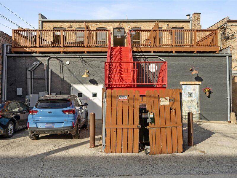 25 S La Grange Road La Grange IL 60525