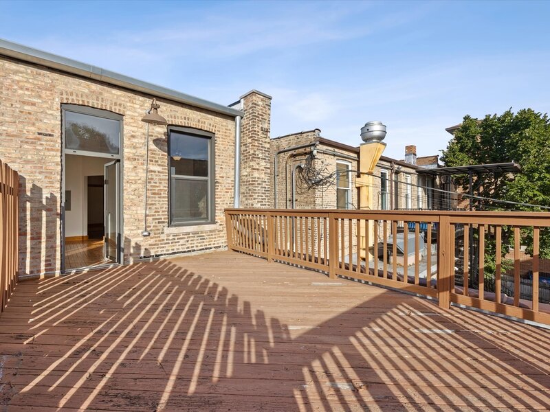 25 S La Grange Road La Grange IL 60525