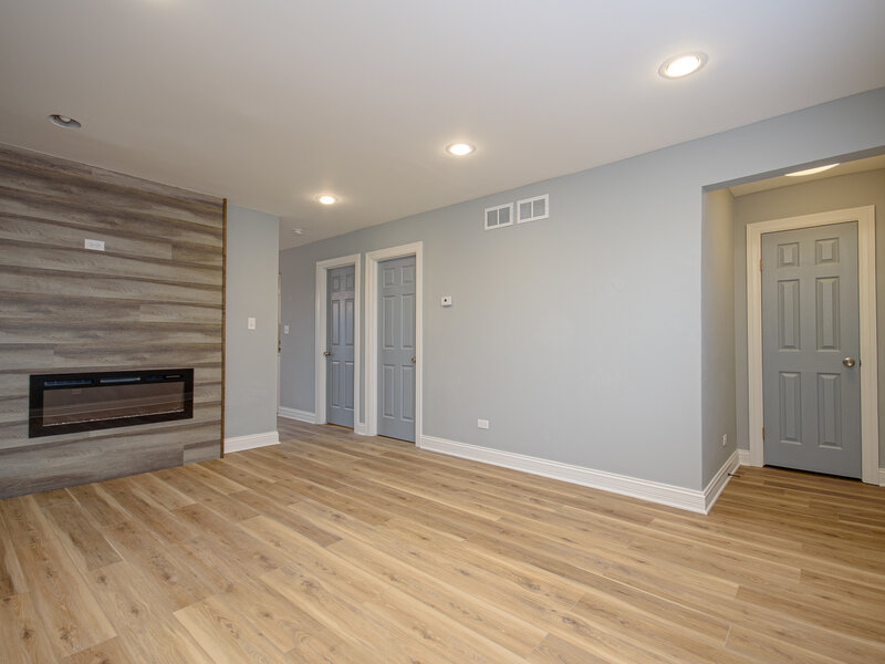 9605 S Greenwood Avenue Chicago IL 60628