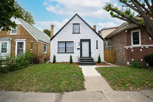 Photo of 9605 S Greenwood Avenue Chicago IL 60628