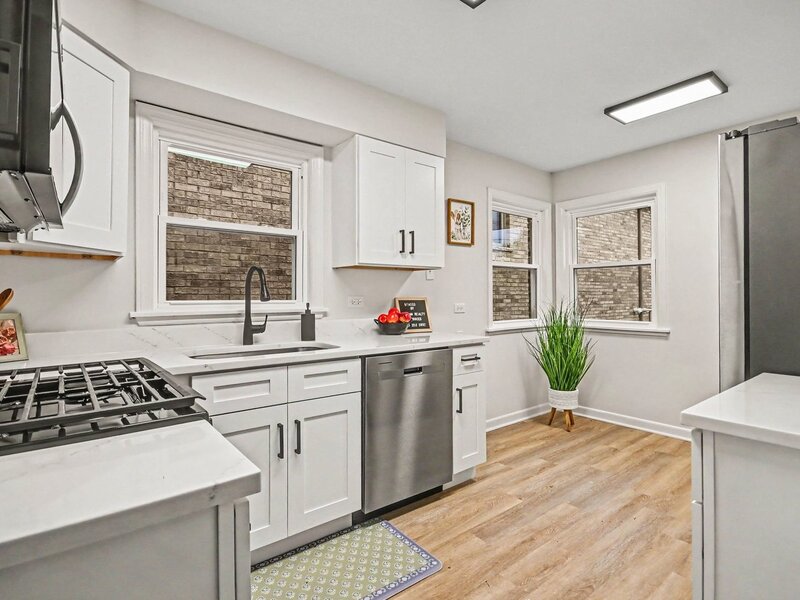 3440 N Plainfield Avenue Chicago IL 60634