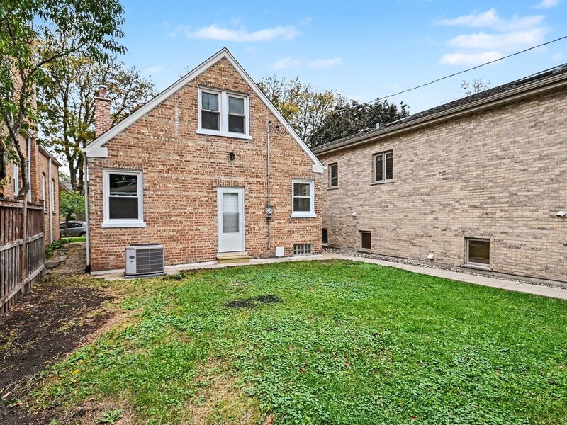 3440 N Plainfield Avenue Chicago IL 60634
