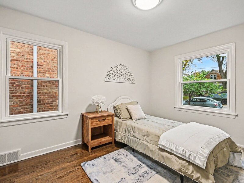 3440 N Plainfield Avenue Chicago IL 60634