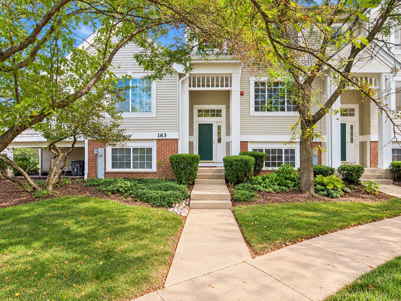 163 Lucerne Court Wheeling IL 60090