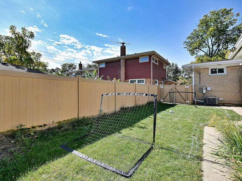 7167 N Ozanam Avenue Chicago IL 60631