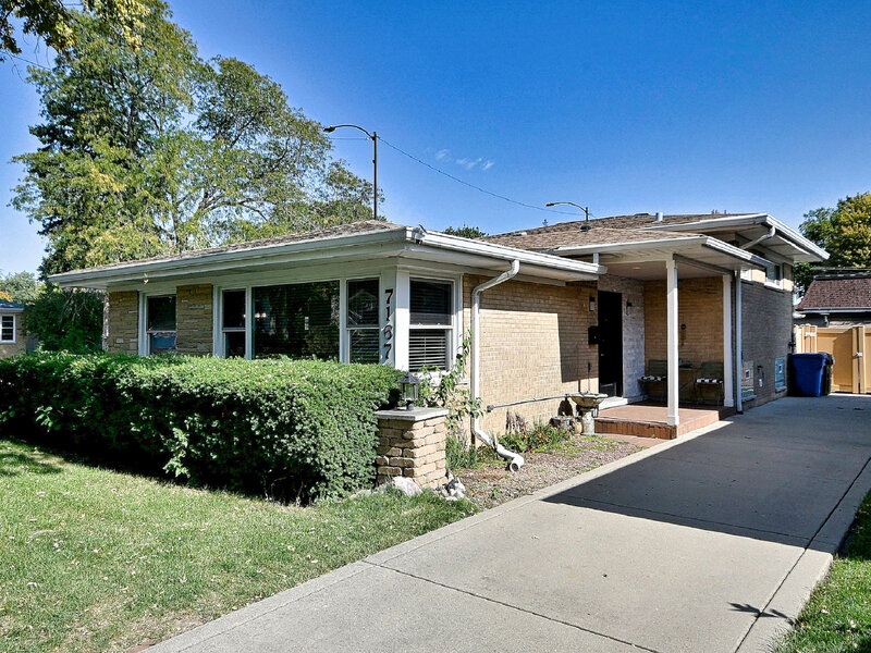 7167 N Ozanam Avenue Chicago IL 60631